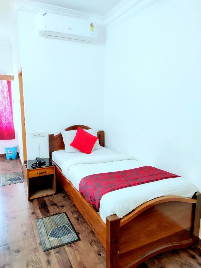 Hotel Nakshatra Karimganj Экстерьер фото