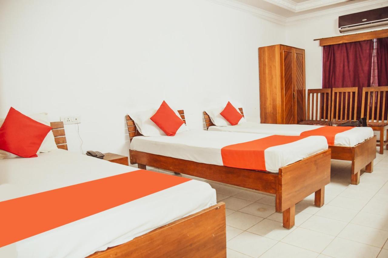 Hotel Nakshatra Karimganj Экстерьер фото